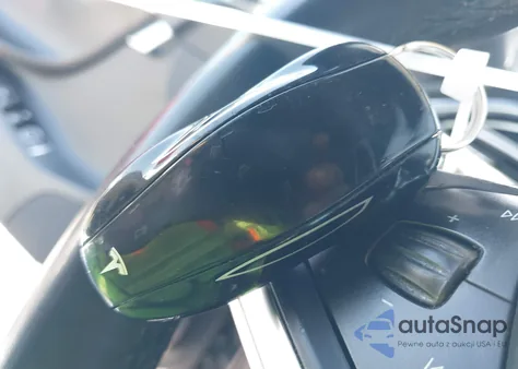 2015 Tesla Model S 70D/85D/P85D из США, поврежденный, VIN 5YJSA1S27FF086203